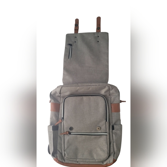 Kindred Backpack - Picture 5 of 14